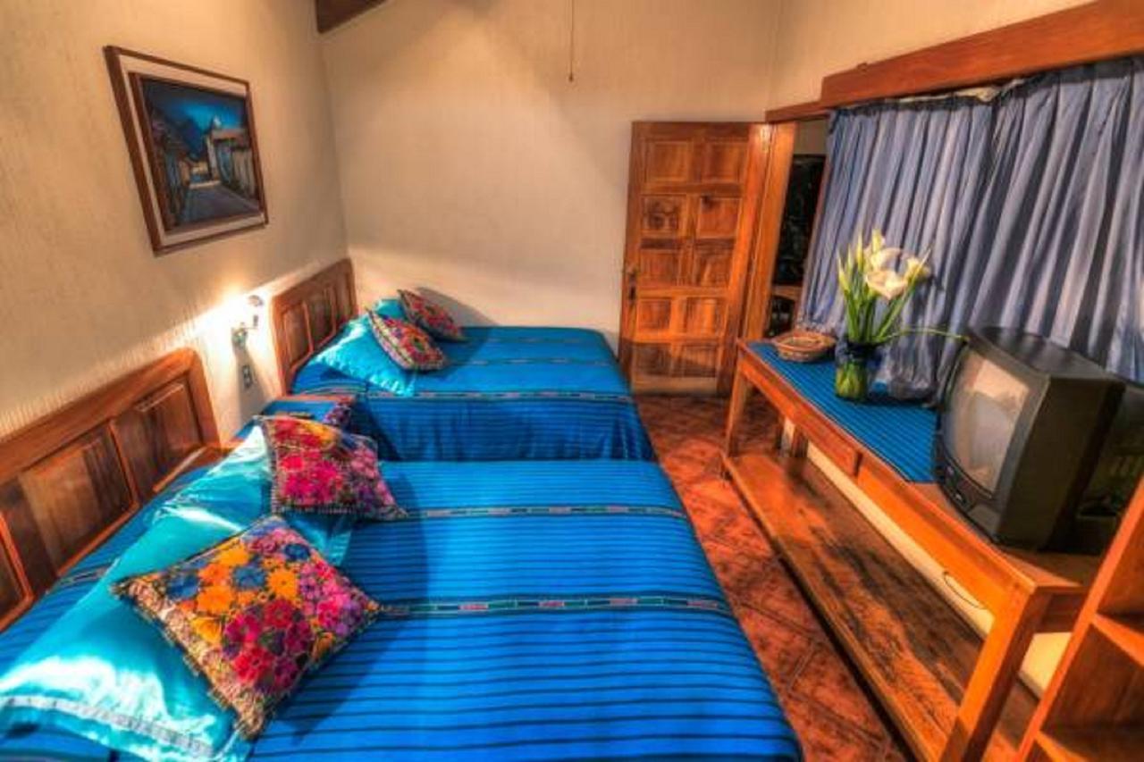 Posada De Los Volcanes Panajachel Kültér fotó